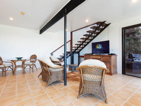 Whale Tales' 78 Lentara Street - FANTASTIC WATER VIEWS OVER FINGAL BEACH - Stayed 1