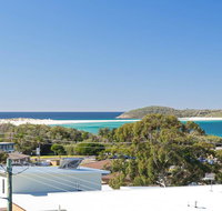 Whale Tales' 78 Lentara Street - FANTASTIC WATER VIEWS OVER FINGAL BEACH - Stayed