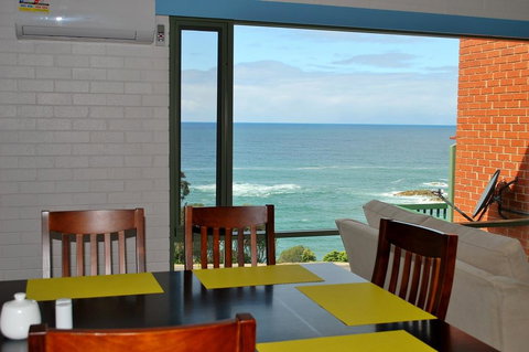 Whalevue - Unit 2 - Stayed 2