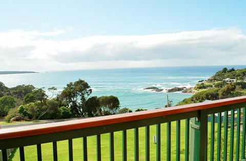 Whalevue - Unit 2 - Stayed 3