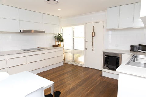 White Beach Cottage - Stayed 1