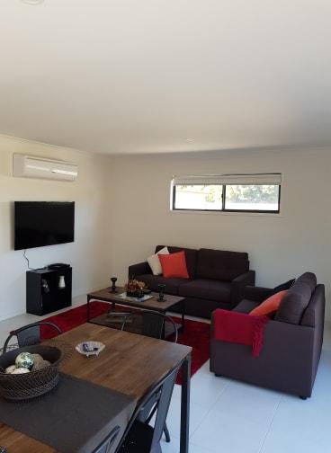 White Caps B - New Styles & Spacious Home - Stayed 3