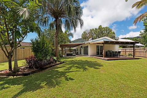 Whitsunday Palms - Stays Accommodation 1