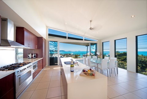 Whitsunday Views - Airlie Beach - Stays Accommodation 0