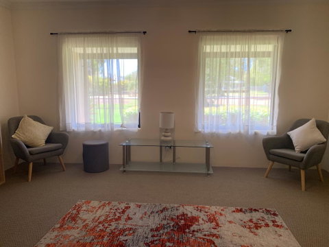 Willow Lodge - Stays Accommodation 2