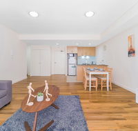 Wolli Creek Airport Serviced 2 Bedroom Apartment - Stayed