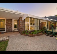 Woorim Secluded Palms Cottage - Stays Accommodation