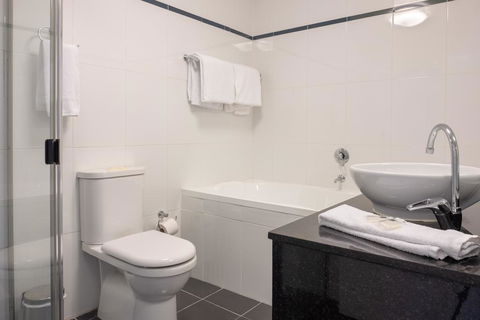 Wyndel Apartments St Leonards - Herbert - Stays Accommodation 2