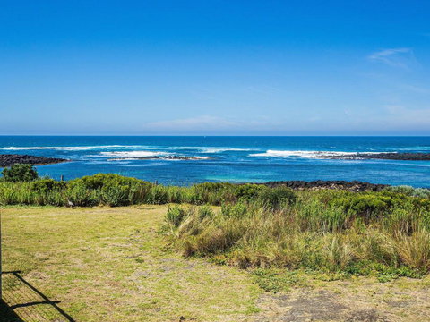 WYTONIA 1 - Stayed 1