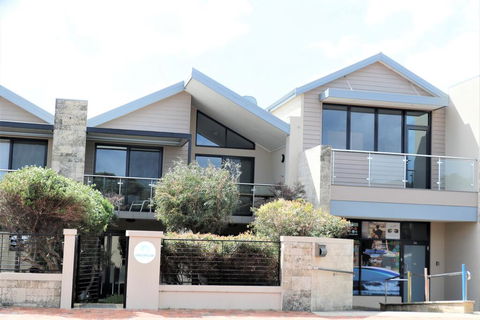 Yallingup Beach Resort - Stayed 1