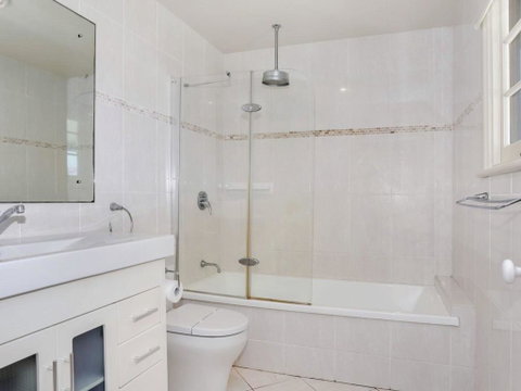 Yamba Pilot Cottage 2 - Pets Welcome - Close To Beach - Stayed 3