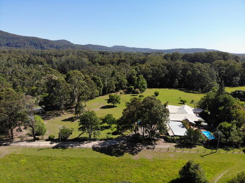 Yarrahapinni Homestead - Stays Accommodation 3