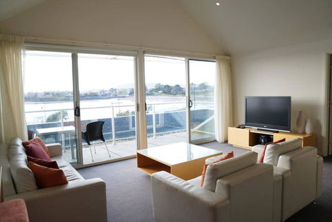York Cove Holiday Hotel - Stayed 2