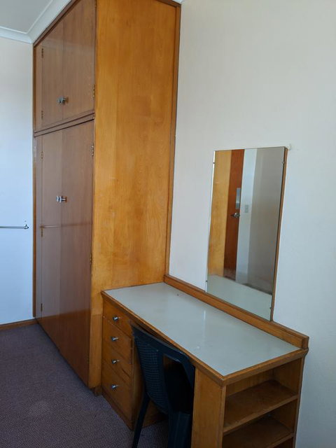 Young Budget Accommodation - Stayed 1