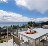 Maison de la mer 30 Mulubinda Parade - luxurious linen aircon and panoramic views - Stays Accommodation