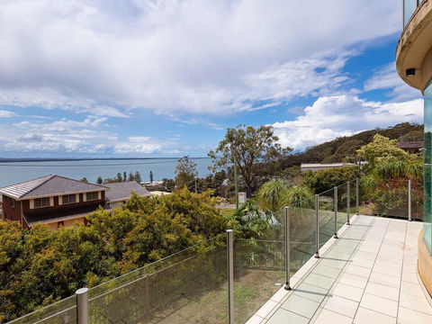 Maison De La Mer 30 Mulubinda Parade - Luxurious, Linen, Aircon And Panoramic Views - Stays Accommodation 3