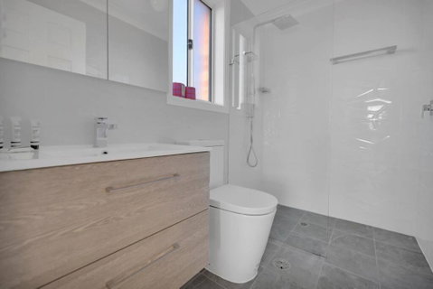 4 Bedroom Delight In Bathurst - Stayed 3