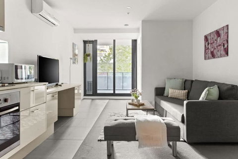 A Central Apt Right Next To Southern Cross - Stays Accommodation 1