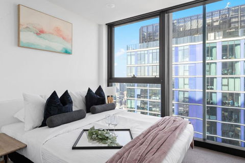 A Cozy & Comfy 2BR Apt Up In The Clouds Near CBD - Stayed 4