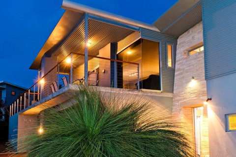 A La Plage Beach House - Stayed 0