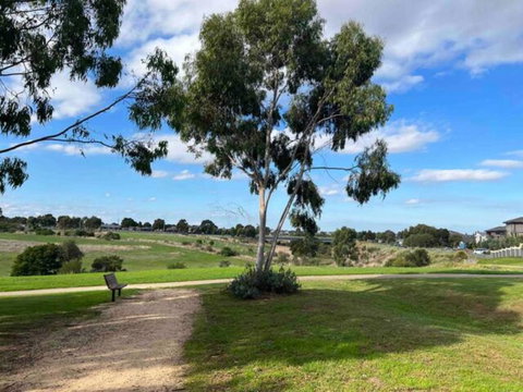 A Spacious Vacation Home Nearby Melbourne Airport - Stayed 4