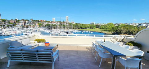 Absolute Waterfront With Oversized Private Terrace - Stayed 0