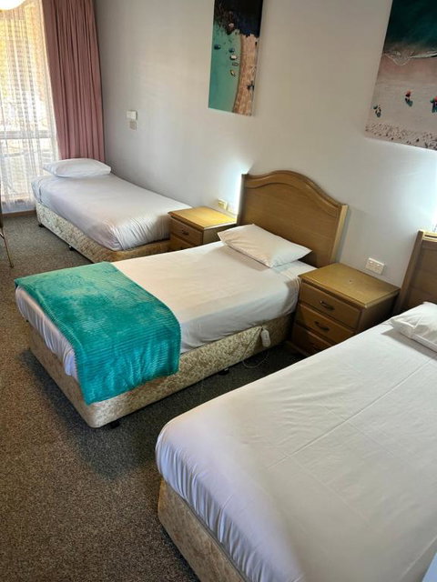 Acacia Rose Motor Inn - Stayed 3