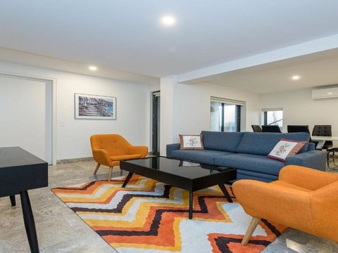 Across The Road From The Beach Inlet Side - Stays Accommodation 1