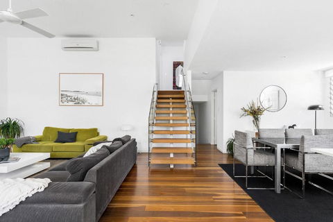 A Perfect Stay - Clique 2 - Stayed 4