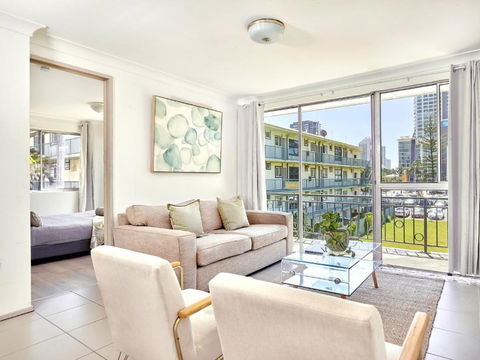 Affordable Accommodation In The Heart Of Surfers Paradise - Stayed 0