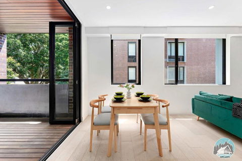 Aircabin - Five Dock - Stylish 2-Bed Apt Near Bay - Stayed 0