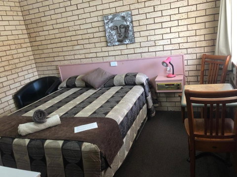 Alamo Motor Inn - Stayed 1