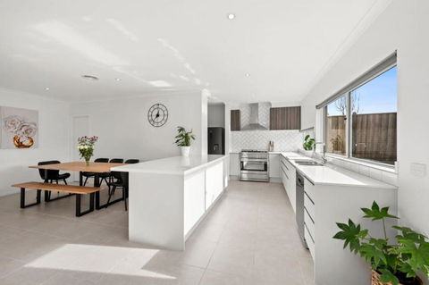 All Day Sunshine And Relaxation -Pet Friendly - Stayed 0