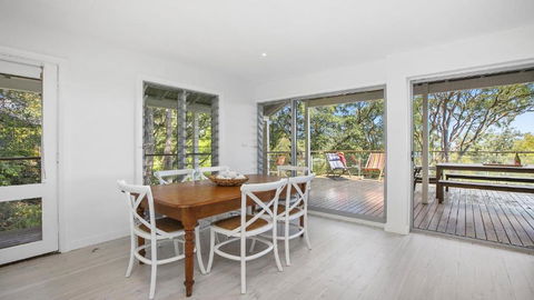 Anthonys Treehouse By The Beach - Stayed 3