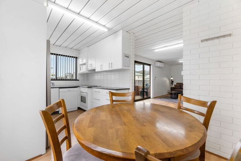 Apollo Unit 25 Ground Floor - Stayed 4