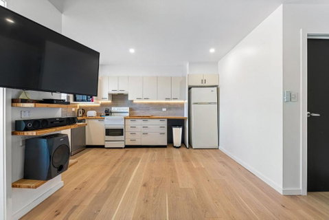 Apollo Unit 4 - Ground Floor - Block A - Stayed 3
