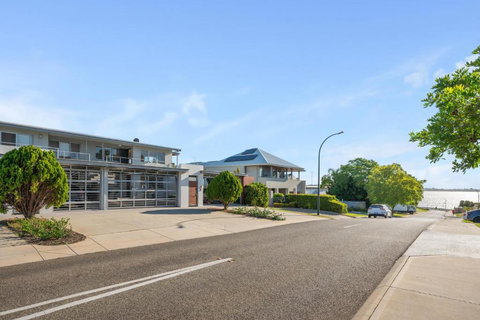 Applecross Riverside Apt - Stays Accommodation 2