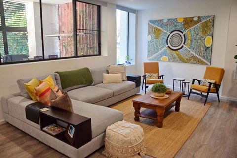 Aurora On Gregory - Stayed 3