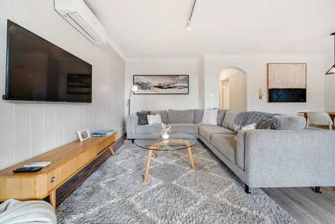 Avalanche 3 - 3BR Apartment L Central Location L Balcony L WiFi - Stays Accommodation 1