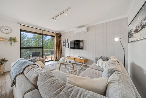 Avalanche 3 - 3BR Apartment L Central Location L Balcony L WiFi - Stays Accommodation 2