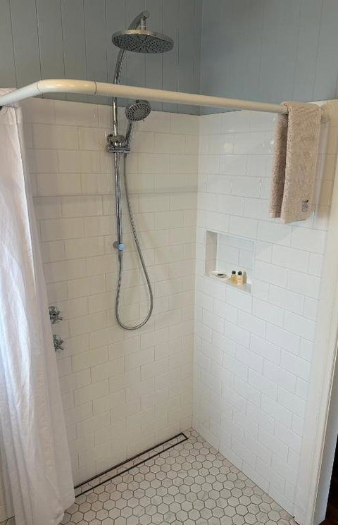 B & B On The Water - Stays Accommodation 1