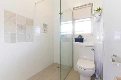 B7 Crawley Apartment 1 BRM & Sleepout Near UWA - Stays Accommodation 1