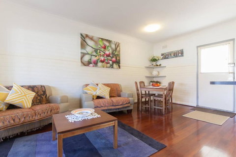 B7 Crawley Apartment 1 BRM & Sleepout Near UWA - Stays Accommodation 4