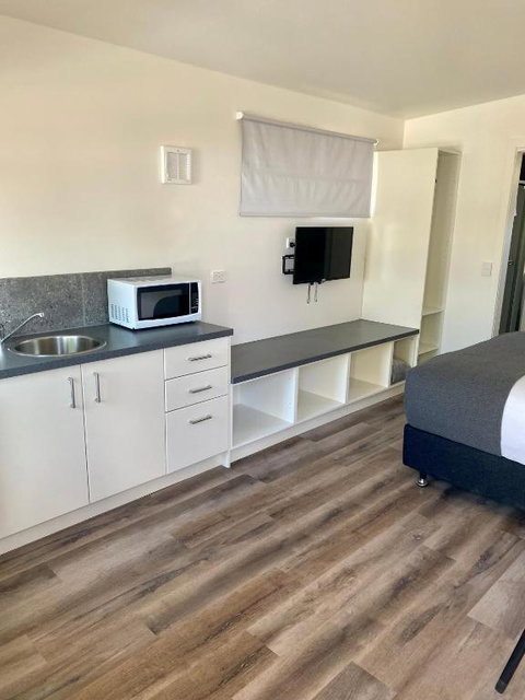 Bacchus Marsh Caravan Park - Stays Accommodation 3