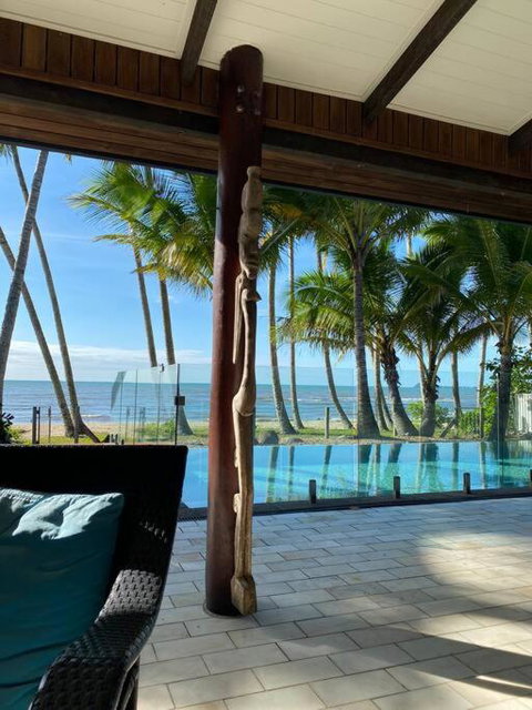 BALA Beach House On ABSOLUTE Beachfront - Stays Accommodation 0