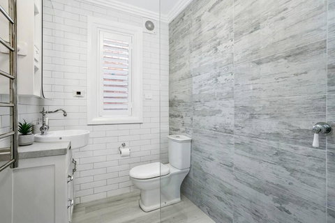 BALO1 - The Esplanade - Mosman - Stays Accommodation 1