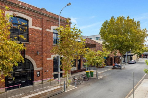 BANN2/5 - Bannister Heritage Hideaway - Stays Accommodation 2