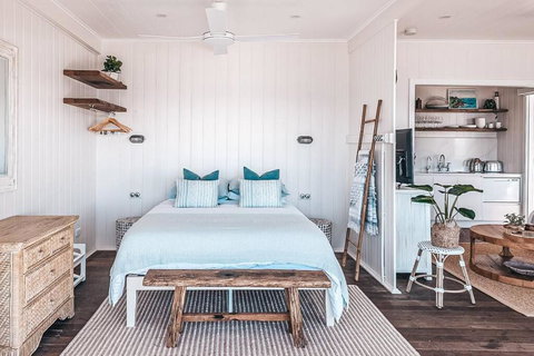 BAY PROPERTIES . Beach House Studio - Stays Accommodation 4