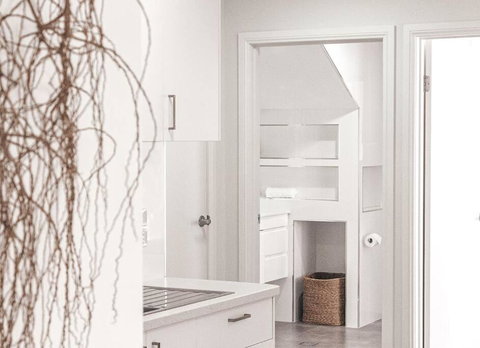 BAY PROPERTIES . Summer Salt On Main - Stays Accommodation 2