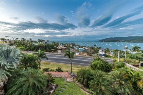 Hayman Views - Stays Accommodation 2